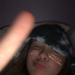 Meet your Posher, Riley